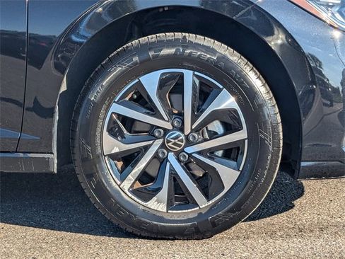 Used 2025 Volkswagen Jetta S image 12