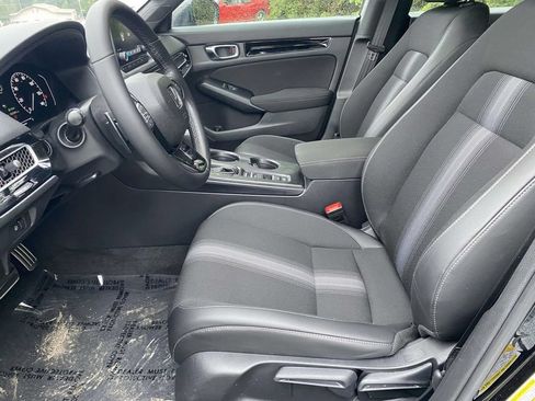 Certified 2025 Honda Civic Sport image 13