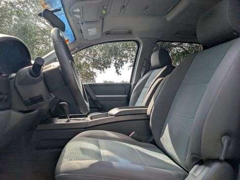 Used 2005 Nissan Titan SE w/ (W01) Utility Bed Pkg RWD image 12