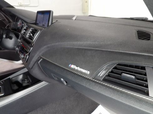 Used 2017 BMW M2 image 15