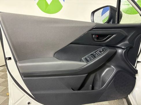 Certified 2024 Subaru Crosstrek 2.0i image 19