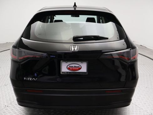 Used 2023 Honda HR-V LX image 10