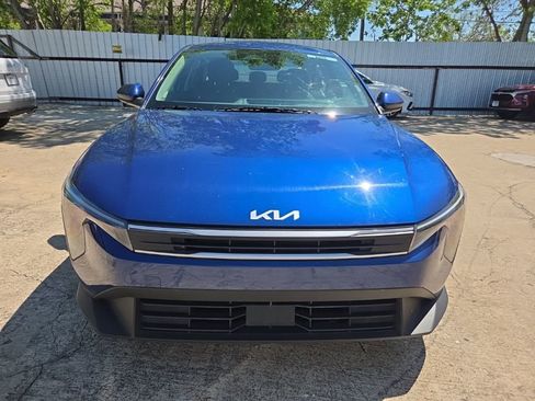 Used 2025 Kia K4 LXS image 8