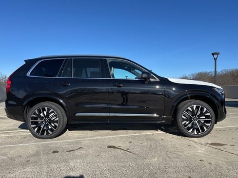 New 2026 Volvo XC90 B5 Plus image 8