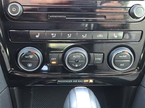 Used 2021 Volkswagen Passat 2.0T R-Line image 20