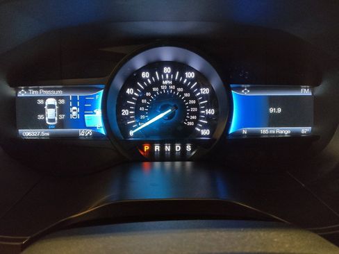 Used 2022 Ford Edge SEL image 23