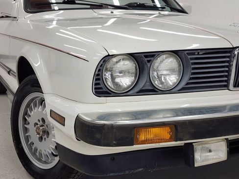 Used 1987 BMW 325i Convertible image 38