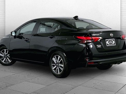 Used 2025 Nissan Versa SV FWD image 11