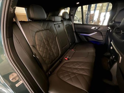 Used 2024 BMW X5 sDrive40i w/ Premium Package image 18