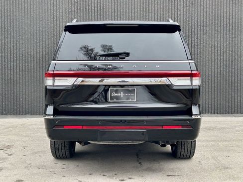 Used 2022 Lincoln Navigator L Reserve image 4
