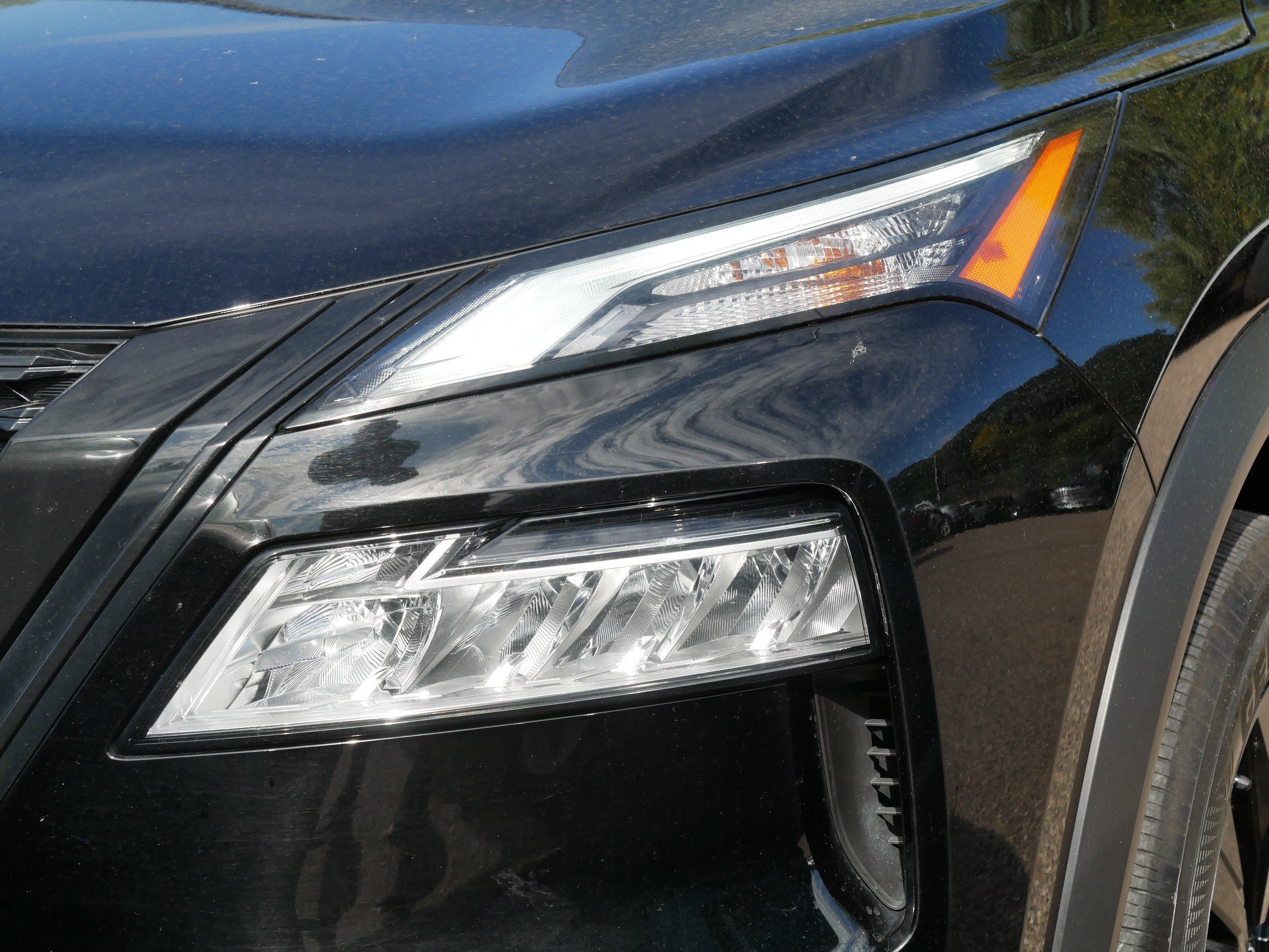 Certified 2023 Nissan Rogue SV w/ SV Premium B Package AWD/4WD image 16