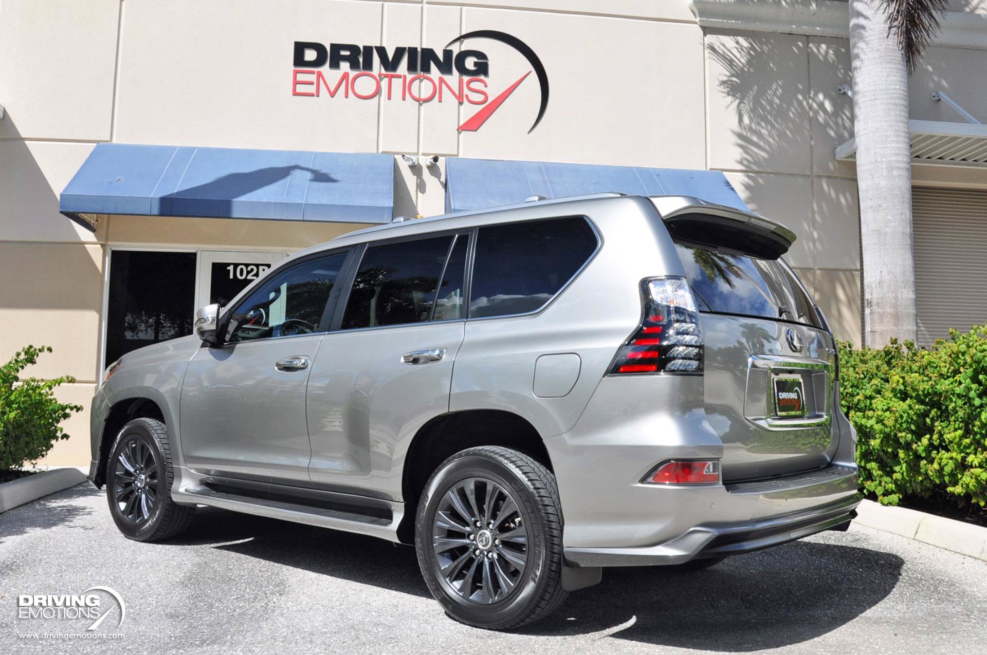 Used 2023 Lexus GX 460 Luxury w/ Sport Design Package AWD/4WD image 28
