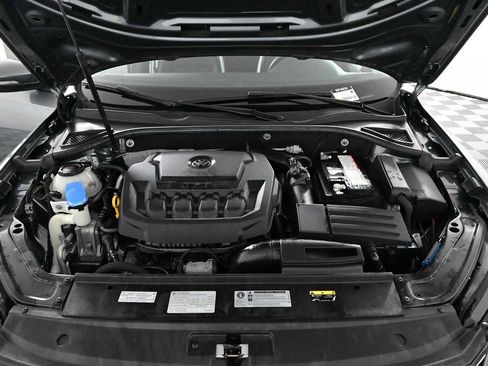 Used 2019 Volkswagen Passat 2.0T Wolfsburg FWD image 28