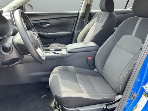Used 2025 Nissan Sentra SV FWD image 16
