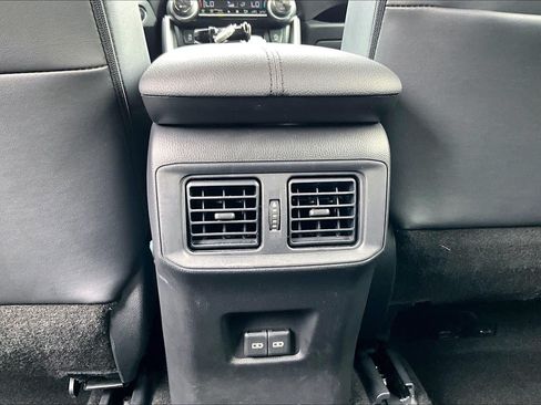 Used 2022 Toyota RAV4 XLE Premium FWD image 38