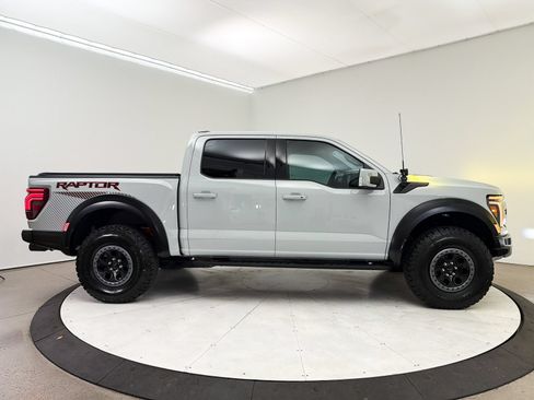 Used 2024 Ford F150 Raptor AWD/4WD image 35