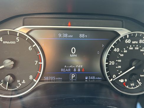 Used 2024 Nissan Altima 2.5 SV FWD image 15