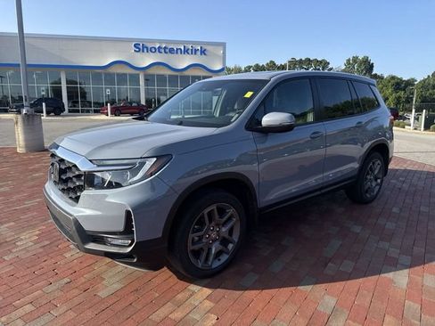 Certified 2023 Honda Passport EX-L image 4