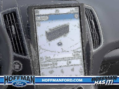 Used 2023 Ford Edge SE image 22