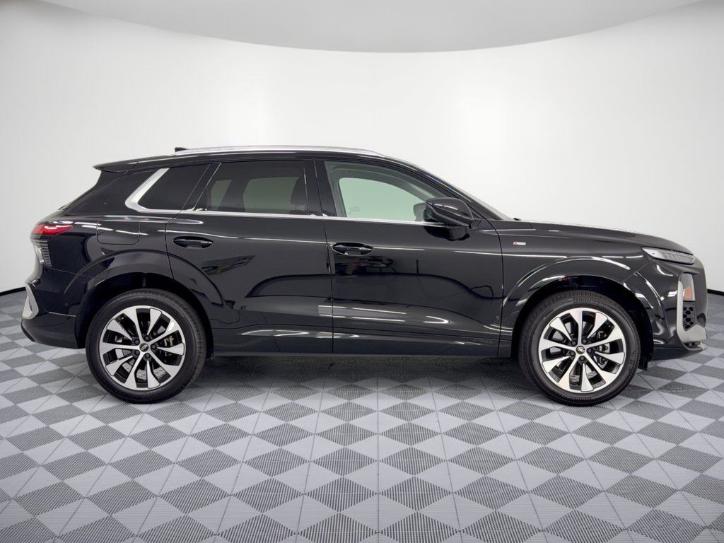 Used 2026 Audi Q3 quattro 2.0T AWD/4WD image 8