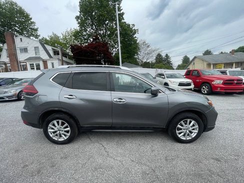 Used 2018 Nissan Rogue SV AWD/4WD image 5