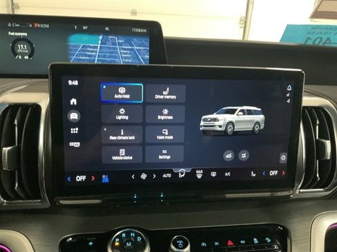 Used 2025 Ford Expedition Max Platinum AWD/4WD image 40