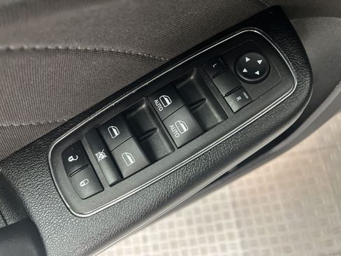 Used 2023 Dodge Charger SXT w/ Cold Weather Package RWD image 15