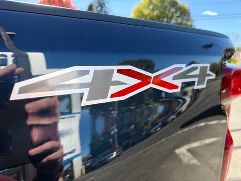 Used 2022 Chevrolet Silverado 2500 LT w/ Convenience Package image 19