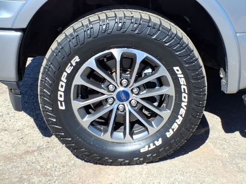Used 2020 Ford F150 XLT w/ Equipment Group 302A Luxury AWD/4WD image 9