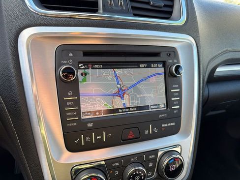 Used 2017 GMC Acadia Limited SLT image 30