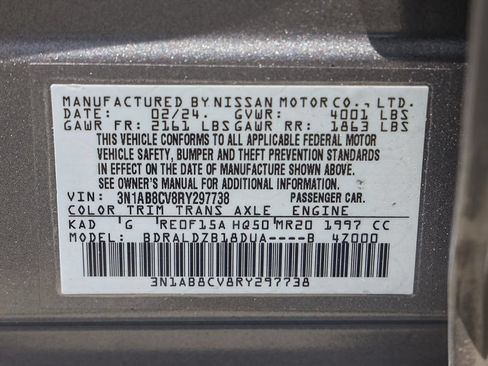 Used 2024 Nissan Sentra SV FWD image 32