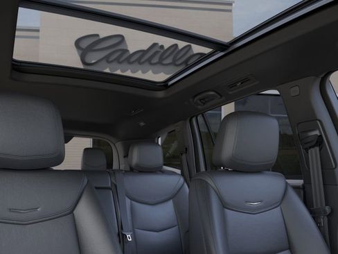 New 2025 Cadillac XT6 Luxury FWD image 24