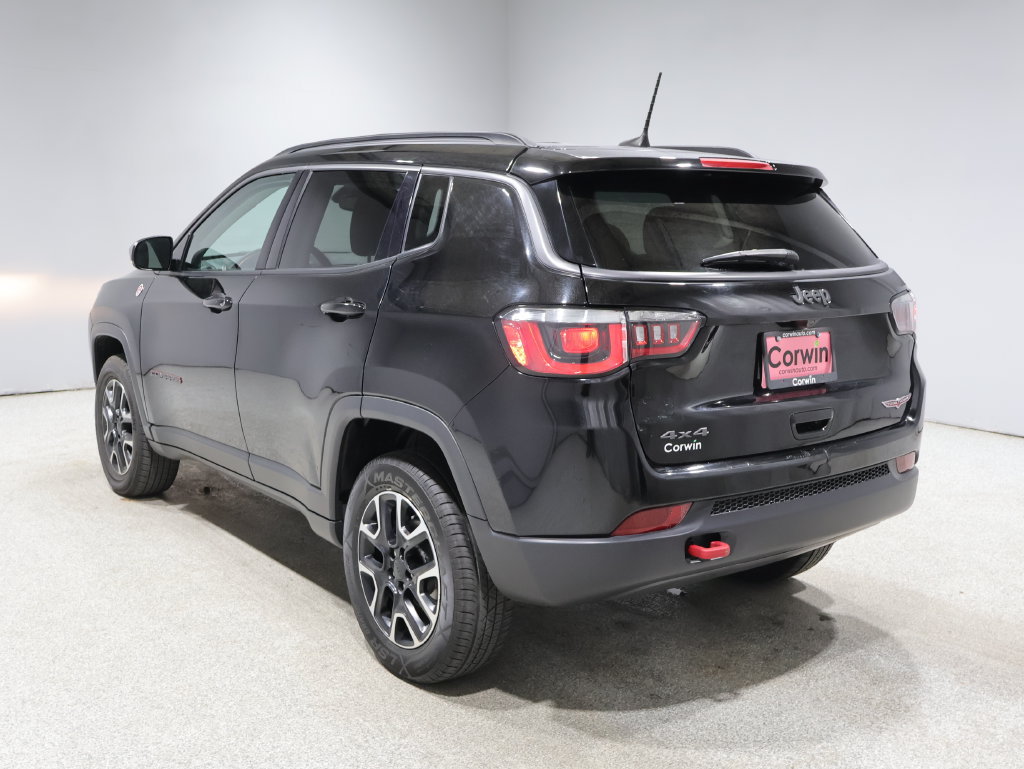 Used 2019 Jeep Compass Trailhawk w/ Leather Interior Group AWD/4WD image 5