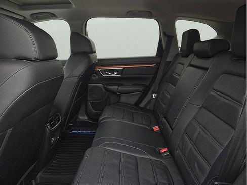 Used 2018 Honda CR-V Touring image 10