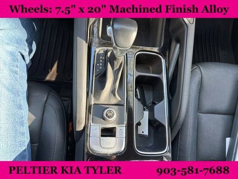 Used 2021 Kia Telluride EX w/ EX Premium Package image 24