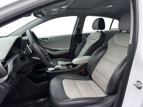 Used 2020 Hyundai Ioniq Limited image 9