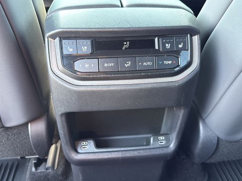 Used 2026 Lexus TX 500h AWD w/ Technology Package image 19