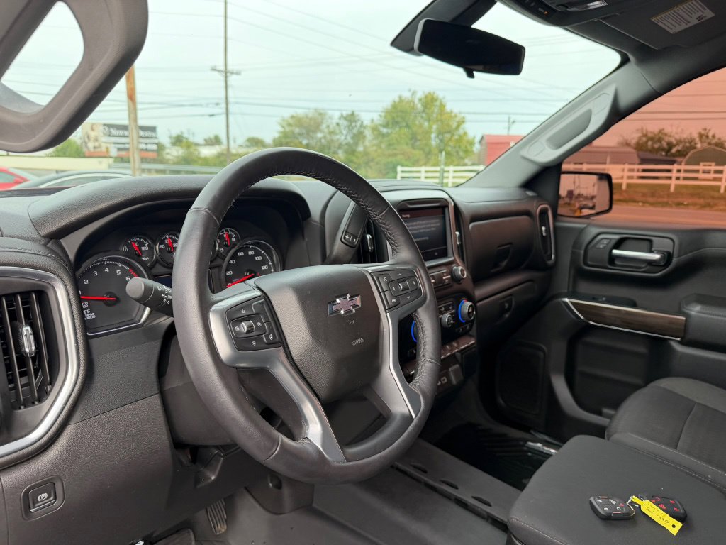 Used 2022 Chevrolet Silverado 1500 RST AWD/4WD image 11