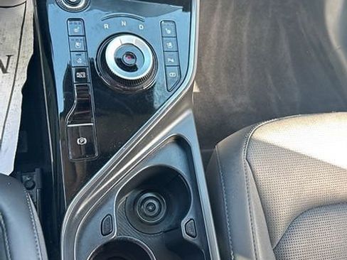 Certified 2023 Kia Niro Wave w/ Wave Preserve Package image 18