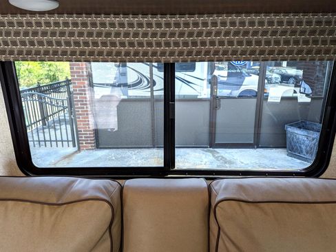 Used 2019 Chevrolet Express 4500 w/ RV Package image 60