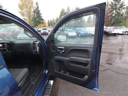 Used 2017 Chevrolet Silverado 1500 LT w/ All Star Edition AWD/4WD image 17