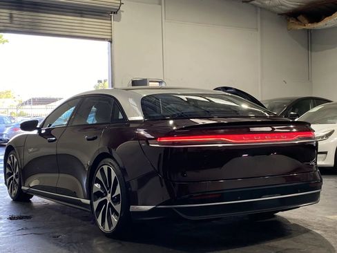 Used 2022 Lucid Air Grand Touring image 2
