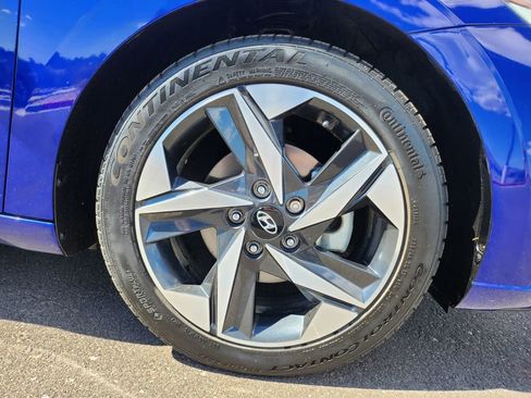 Used 2022 Hyundai Elantra Limited image 34