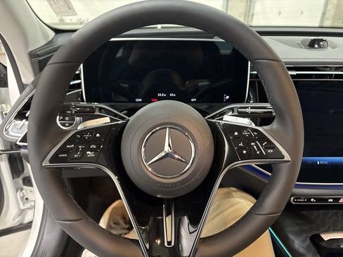 New 2025 Mercedes-Benz E 350 4MATIC Sedan image 19