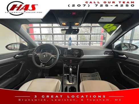 Used 2020 Volkswagen Jetta R-Line FWD image 14