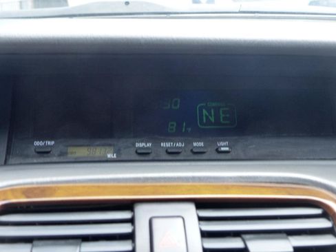 Used 2004 Toyota Avalon XL FWD image 21