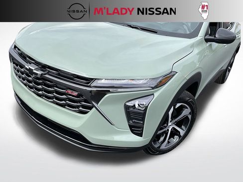 Used 2024 Chevrolet Trax RS w/ Driver Confidence Package image 7