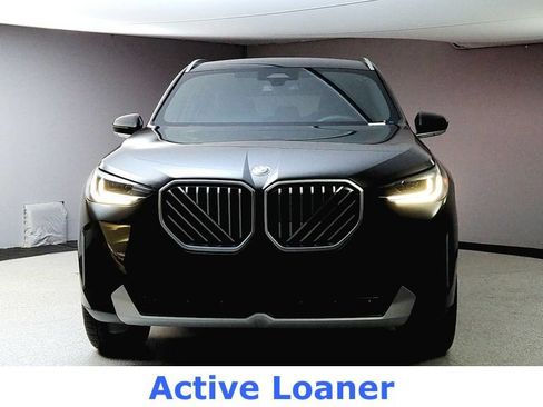 Used 2025 BMW X3 xDrive30i AWD/4WD image 2
