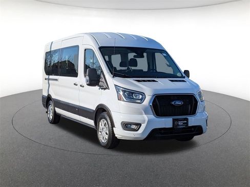 Used 2023 Ford Transit 350 XLT image 3