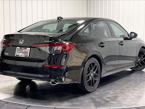 Used 2025 Honda Civic Sport image 13